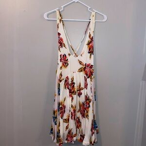 Cute free people dress. Perfect for a music fest!